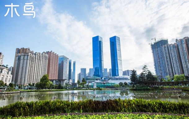 花果园兰花广场地中海3室空调房