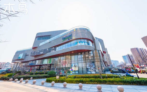 凯德广场/近地铁三号线旁/现代简约/智能投影-青岛市北区日租-木鸟